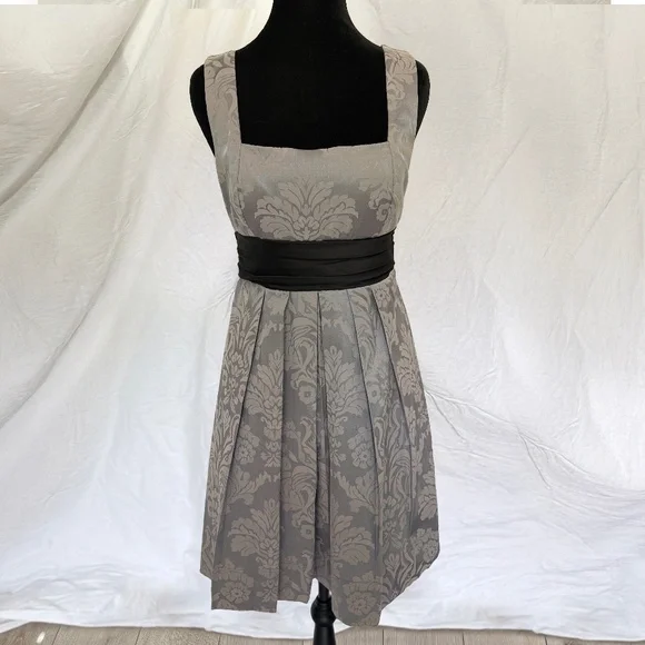City Triangles Dresses | Silver and Black Satin Trim Empire Waist Mini Dress | Color: Black/Red/Silver | Size: 7j | Apcanales22'S Closet